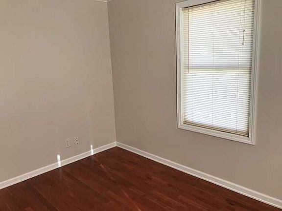 5th image of 318 Four Winds Way