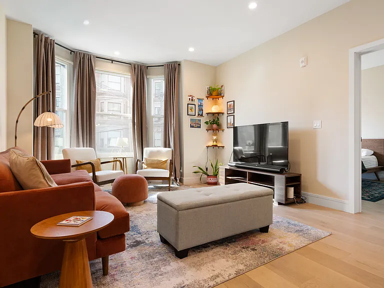 1492 Larkin St #3 — Photo 1