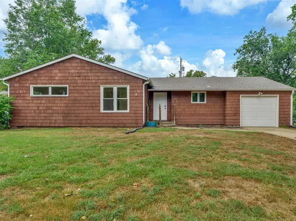 1339 SW Ward Pkwy, Topeka, KS 66604