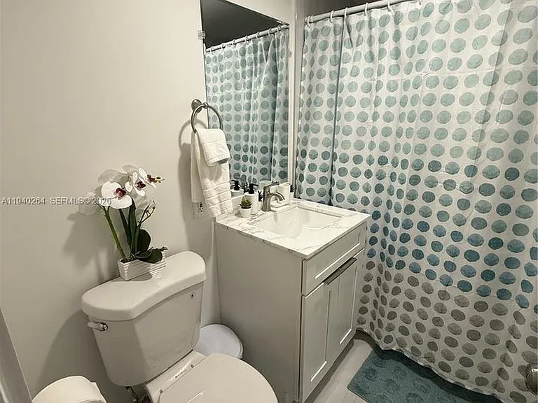2036 NE 21st Ave #2 — Photo 25