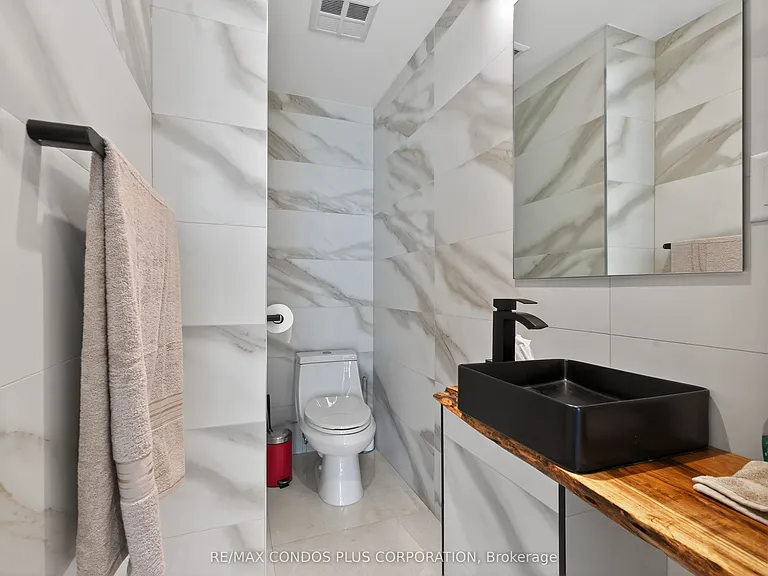5 Marine Parade Dr #Townhouse 125 — Photo 4