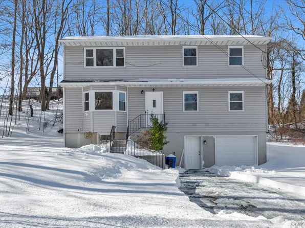 153 Vernon Valley Rd Floor 2, East Northport, NY 11731