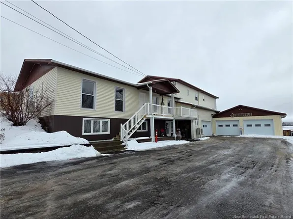 315 Bernier St, Grand Falls, NB E3Y 1E2