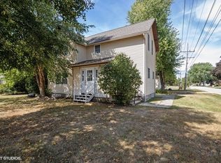 424 2nd Ave, Marengo, IL 60152