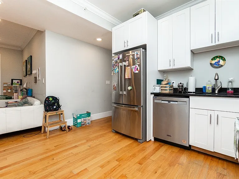 279 Concord Ave #2G — Photo 12