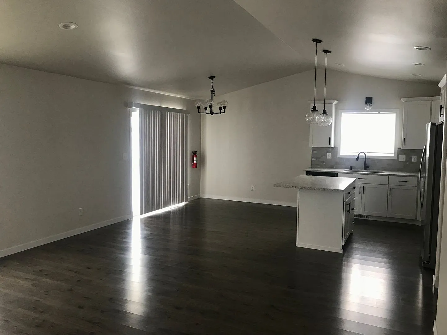 3 Bed 2.5 Bath Single Family Home — Photo 4