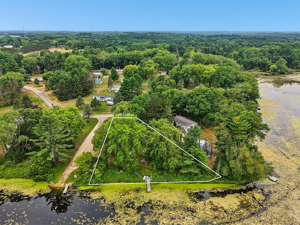 W8356 W Neenah Dr, Oxford, WI 53952 | Zillow