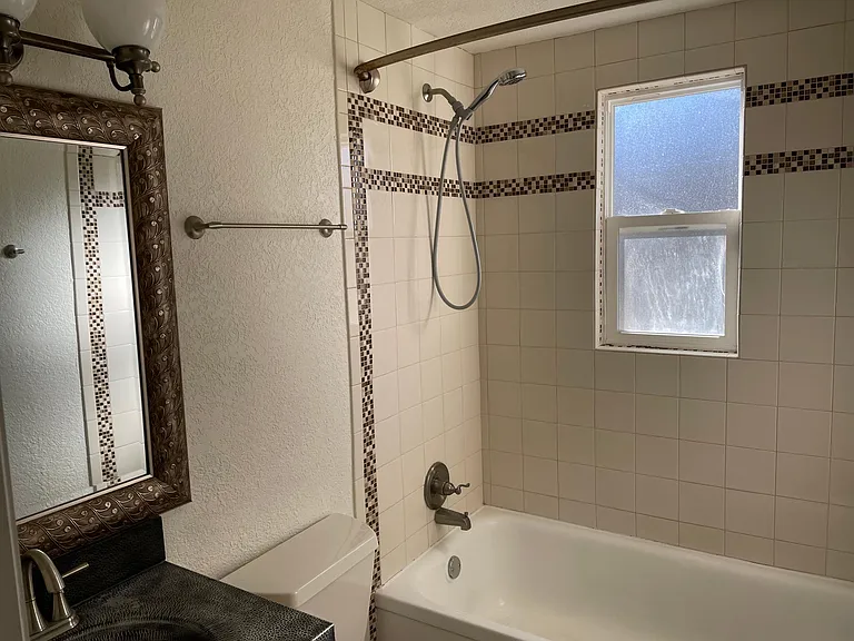 1245 Spruce St — Photo 5