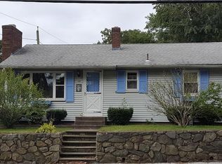 113 Arnold Rd, Coventry, RI 02816