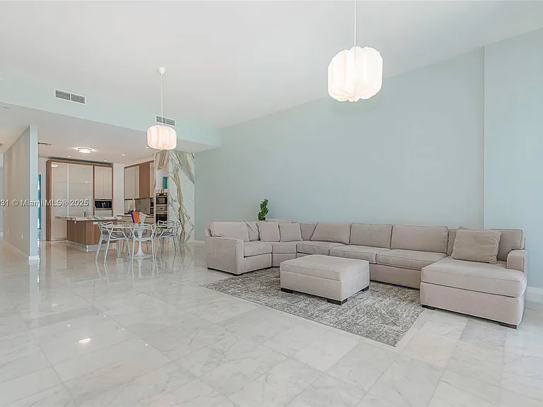 2821 S Bayshore Dr #7B — Photo 7