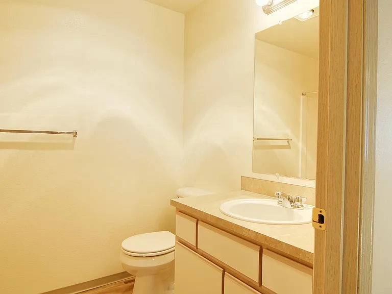 Mountain View At Rivergreen Apartments — Photo 13