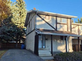 20 Laval Blvd W #1, Lethbridge, AB T1K 4E4