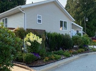 4510 Sunshine Coast Hwy #114, Sechelt, BC V7Z 0T5
