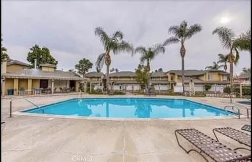 630 W Palm Ave Photo 1