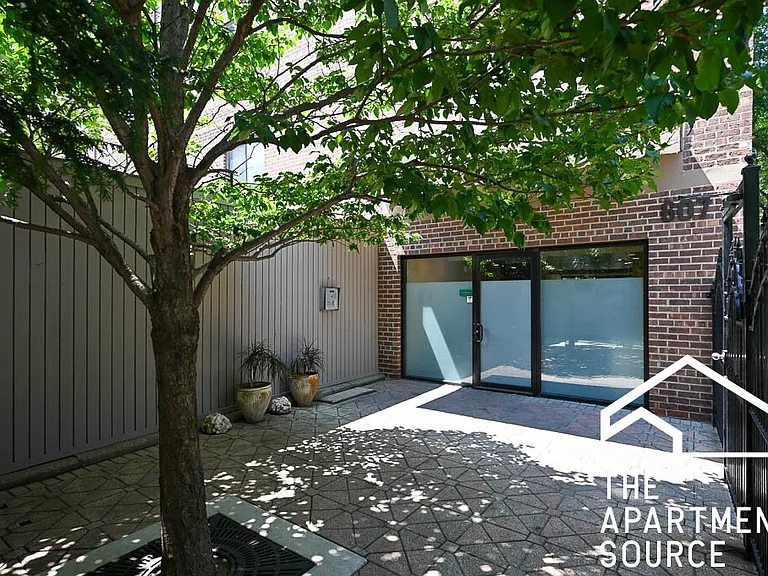 607 W Wrightwood Ave #313 — Photo 11
