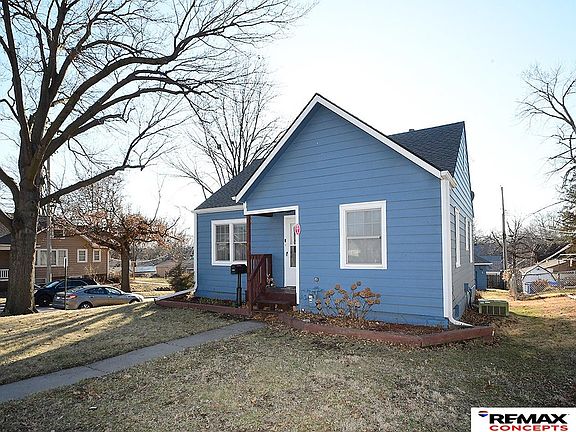 2nd image of 891 S 33rd St
