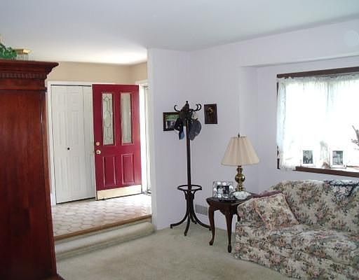 4th image of 15 Jean Ct