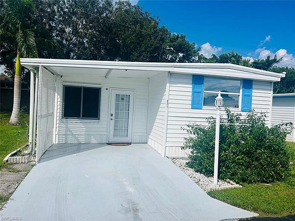 2nd image of 471 Palm DR #310