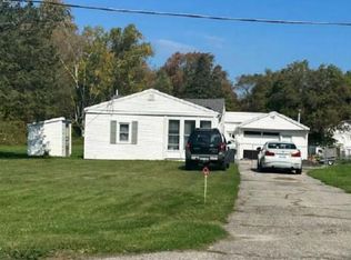 5050 Ravenswood Rd, Kimball, MI 48074