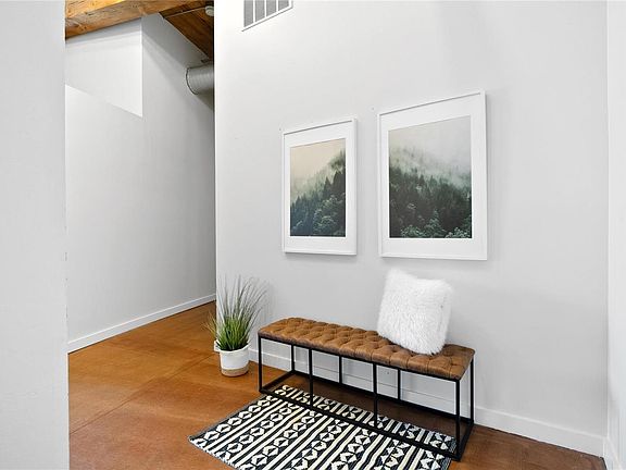 3rd image of 721 N 17th St APT 209