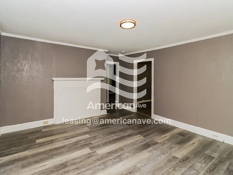 17635_006_living_room_13691150.jpg