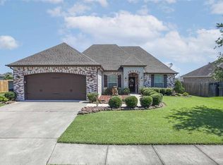 114 Sterling Ridge Dr, Nederland, TX 77627