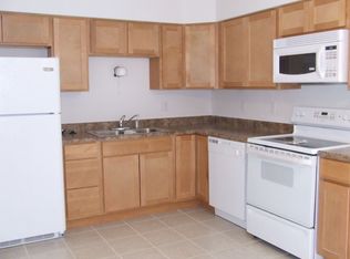 445 Fairview Ct, Ballwin, MO 63021