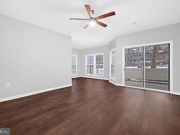 3rd image of 5206 Stone Shop Cir #5206