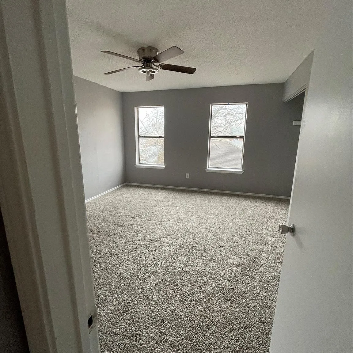 4 bed, 1444 sqft, $2,000 — Photo 2