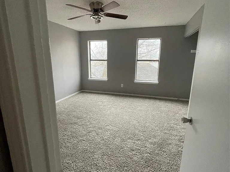 723 Pebble Beach Dr — Photo 2