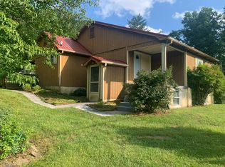 9020 Andersonville Pike, Powell, TN 37849