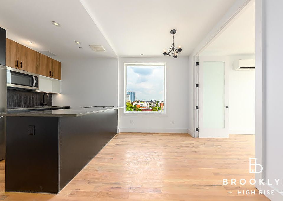 1st image of 986 Rogers Ave #6P