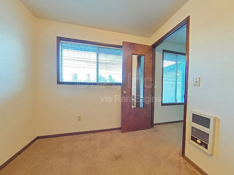 3318 NE Lancaster St #3 — Photo 7
