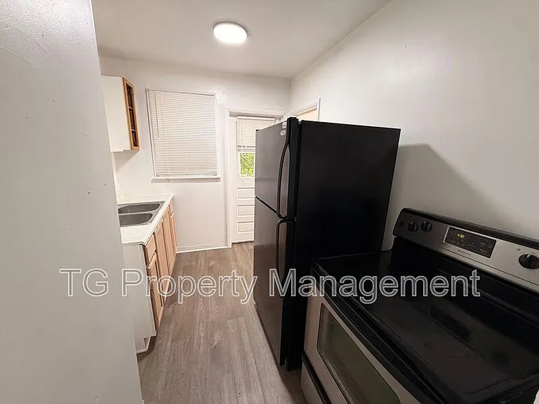 6031 Transylvania Ave — Photo 5
