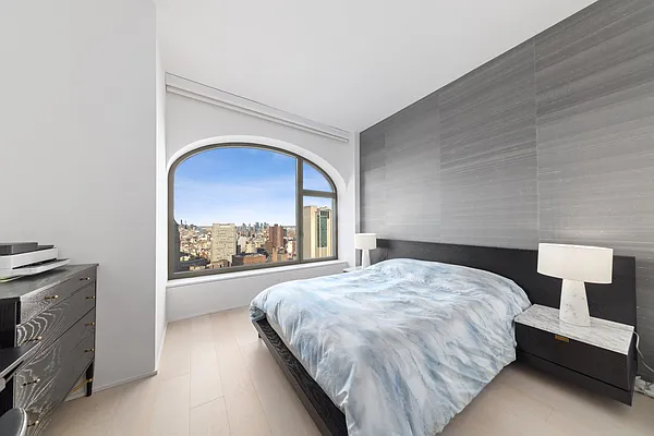 Rented by R New York | media 42