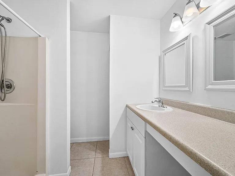 16422 Straw Way — Photo 20