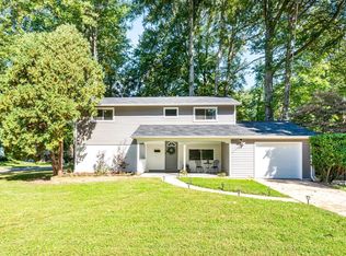 8601 Cromwell Dr, Springfield, VA 22151