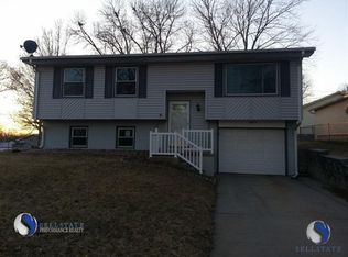 643 S 1st St, Seward, NE 68434