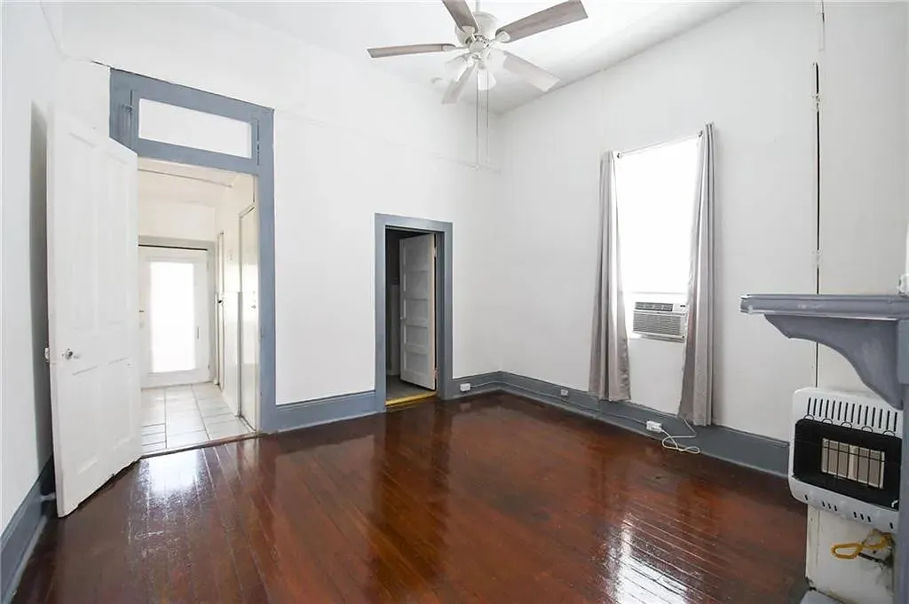 1800 Dante Street - - — Photo 3