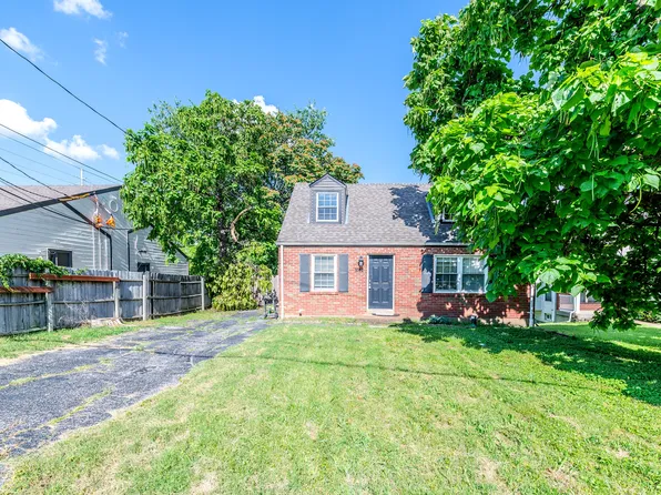 1042 Dolores Ave, Saint Louis, MO 63132