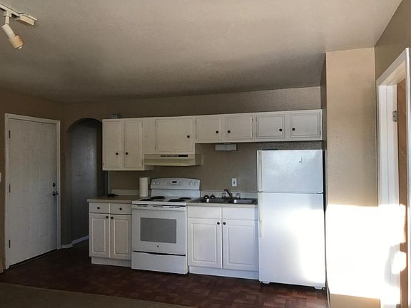 3rd image of 1554 Eielson St APT 7
