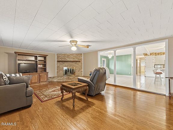 5th image of 1016 Will Guidry Rd