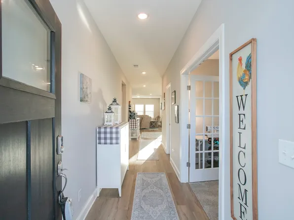 6107 Gladstone Ln, Rockvale, TN 37153