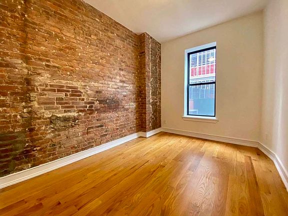 5th image of 648 Franklin Ave #2F