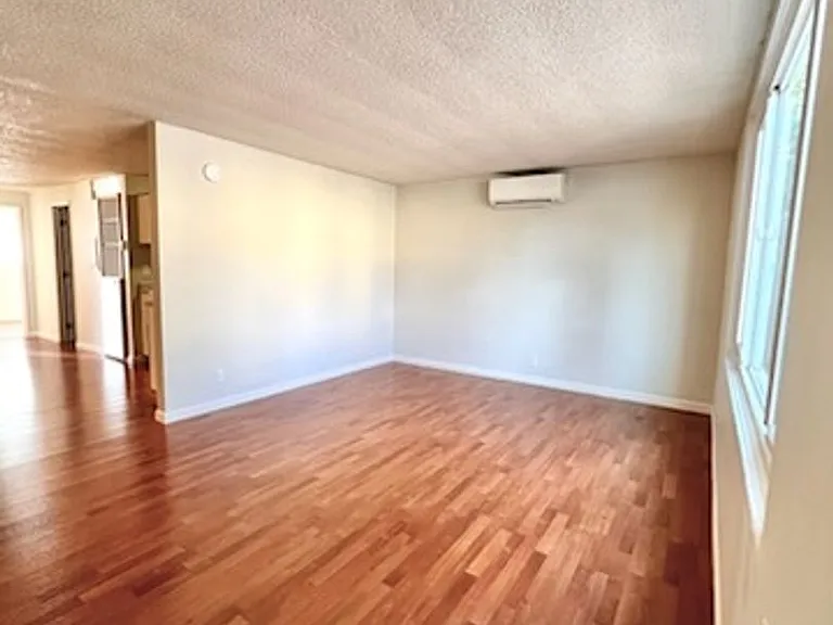 540alm — Photo 3