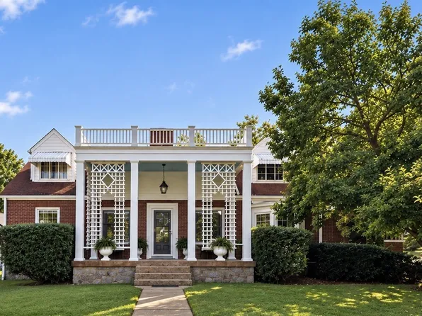 1310 Riverwood Dr, Nashville, TN 37216