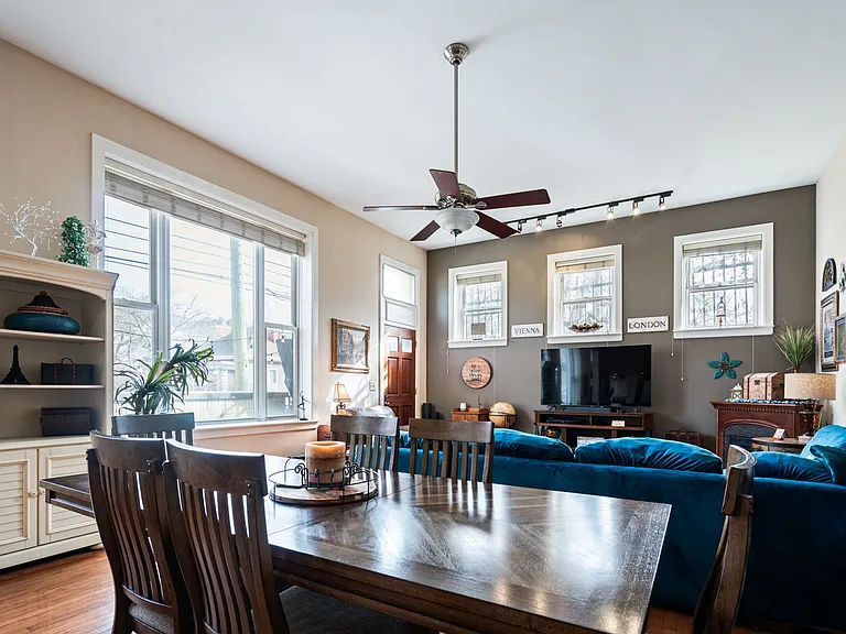 1110 Baxter Ave — Photo 8
