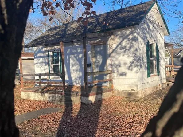 523 Osbun St, Fort Scott, KS 66701