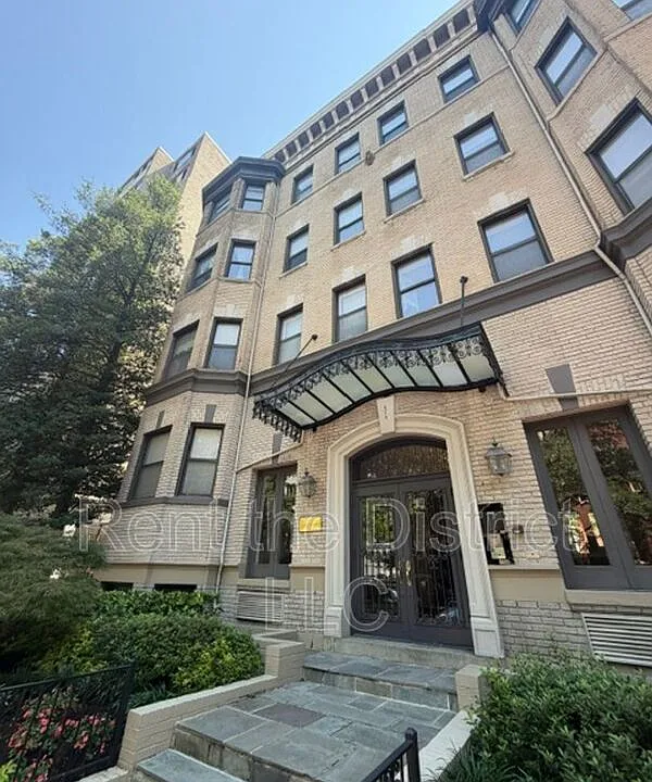 2012 O St NW #24