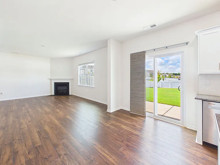 8185 Kennesaw Dr — Photo 11